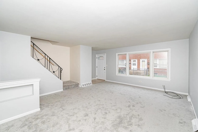 Building Photo - 9543 Sumac Rd