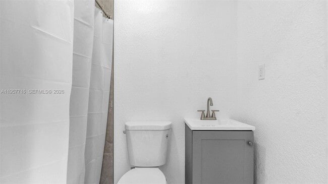 Building Photo - 11421 SW 84th St