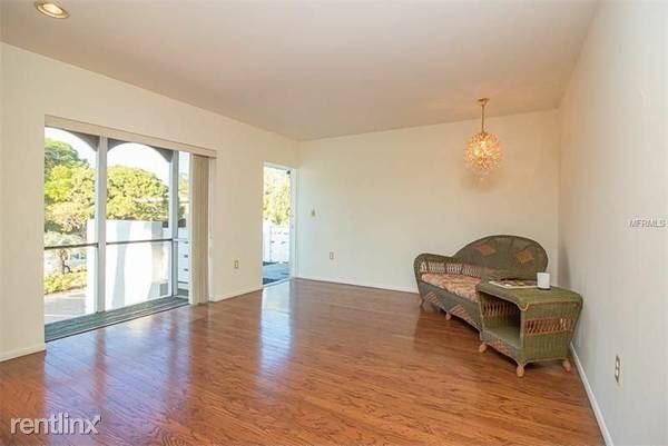 Building Photo - 2304 Ringling Blvd