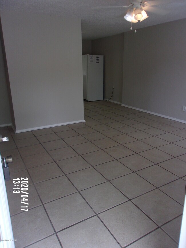 Building Photo - 53 Shady Ln