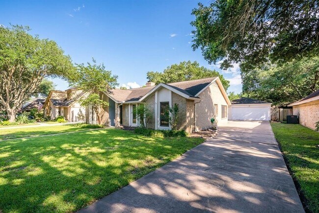 Foto del edificio - 21203 Park Brook Dr