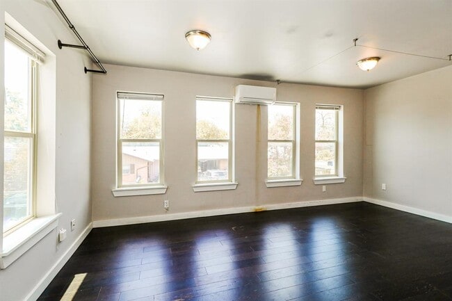 Building Photo - 4801 Avenue H
