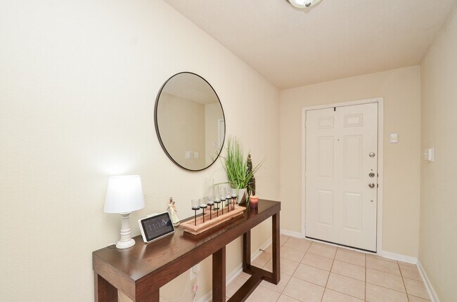 Foto del edificio - 2122 Platinum Mist Dr