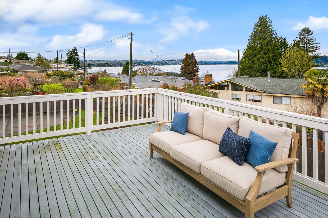Water Views| Expansive Deck | Flexible Living Spaces - Water Views| Expansive Deck | Flexible Living Spaces