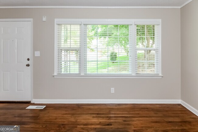 Building Photo - 8198 Spillers Dr SW