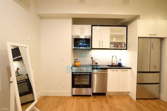 Foto del edificio - 1 br, 1 bath Apartment - 1631 Pacific St 1A