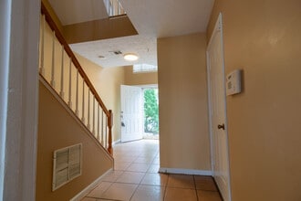 Building Photo - 12344 Sweetbriar Pl