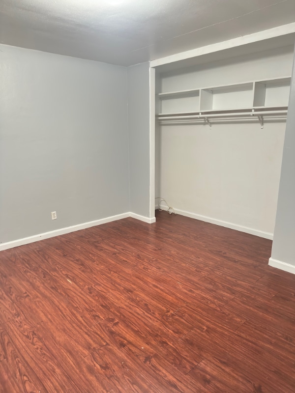 Foto del edificio - 1025 N Madison St