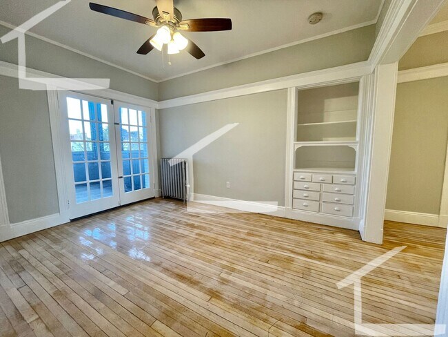 Foto del edificio - Really nice 2 bed in Allston......