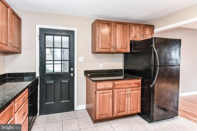 Building Photo - 6607 Berkshire Dr