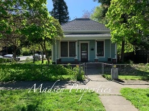 Building Photo - 397 E 6th St