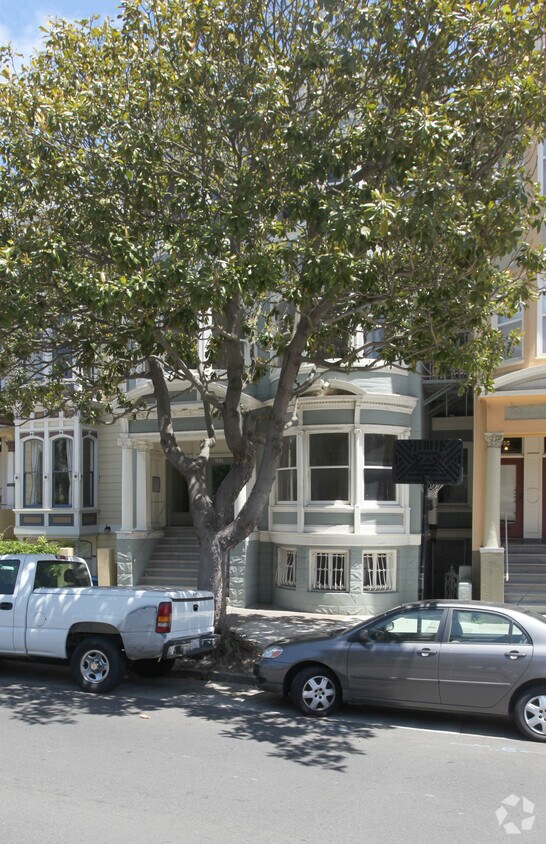 Building Photo - 987-993 Dolores St