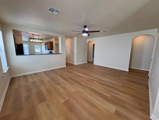 Building Photo - 1429 Coriander Dr