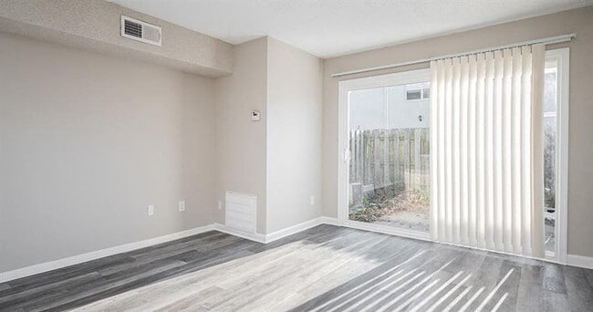 Building Photo - Hilton Village Townhomes
