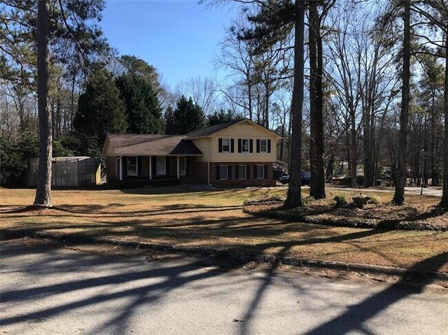 Foto del edificio - 3360 Colony Dr SE