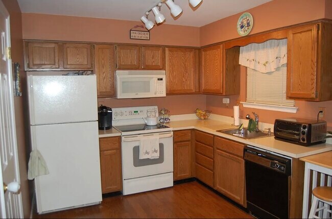 Building Photo - 158 Jefferson Ct
