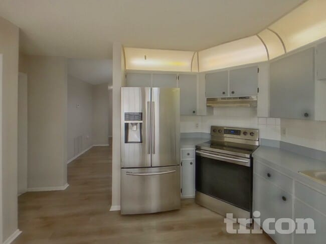 Building Photo - 1203 70th Dr E