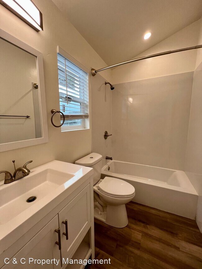 Building Photo - 2 br, 1 bath House - 1601 Hilby