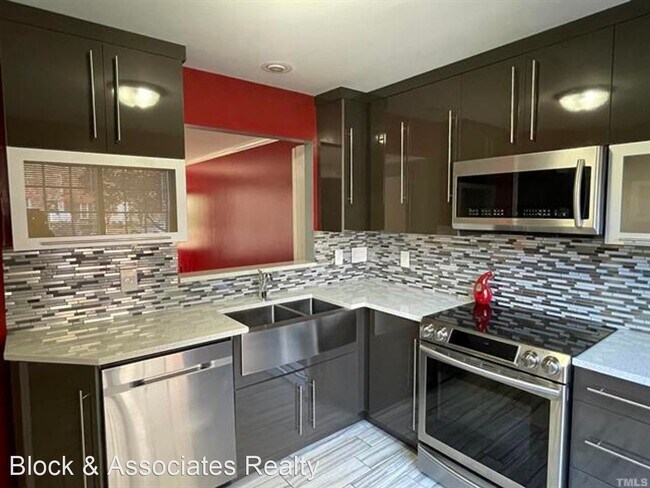Building Photo - 3 br, 2.5 bath House - 103 Knightsborough Way