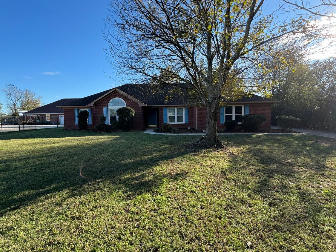 Primary Photo - Must See Home in Madison, AL!