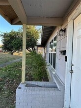 Building Photo - 60 Pershing Dr