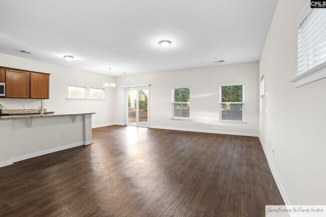 Foto del edificio - 124 Culliver Rd