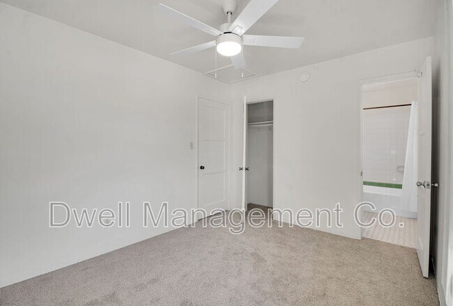Foto del edificio - 4833 Cypress St