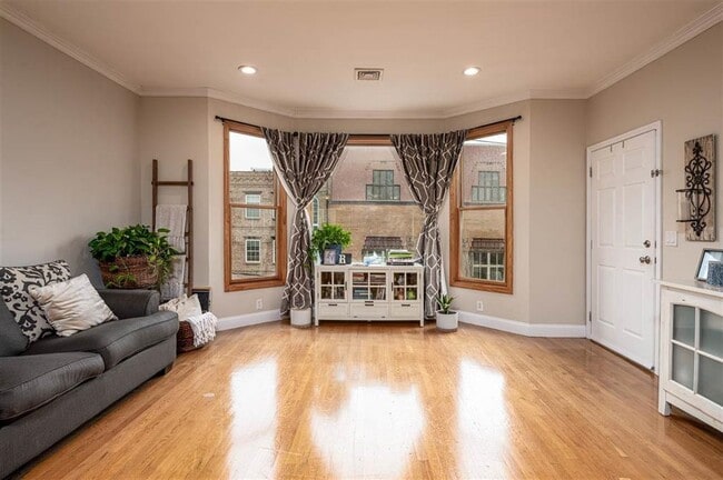 Foto del edificio - 355 3rd St
