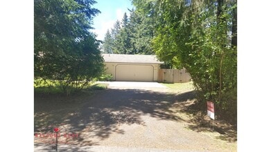 Building Photo - 17819 Upland Dr SE