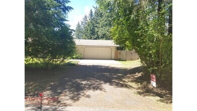 Building Photo - 17819 Upland Dr SE