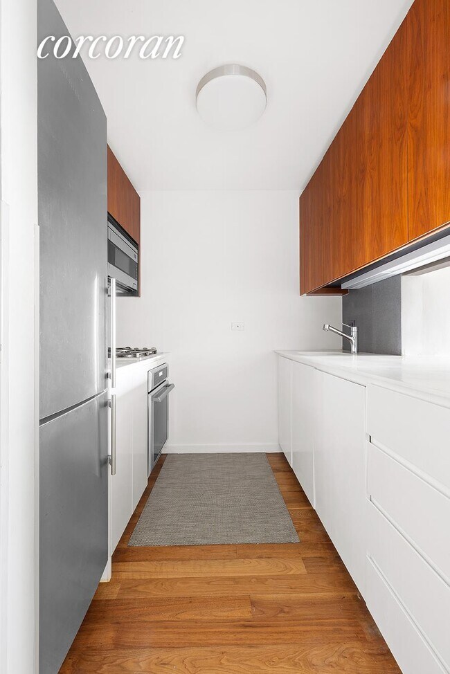 Building Photo - 515 E 72nd St