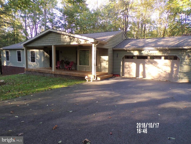 Building Photo - 1262 Lavall Dr