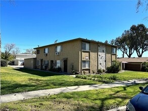 Building Photo - 434 N Terry Way