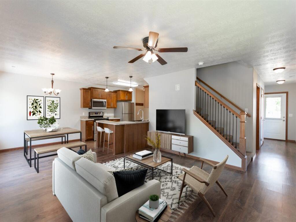 Primary Photo - Spring Townhomes