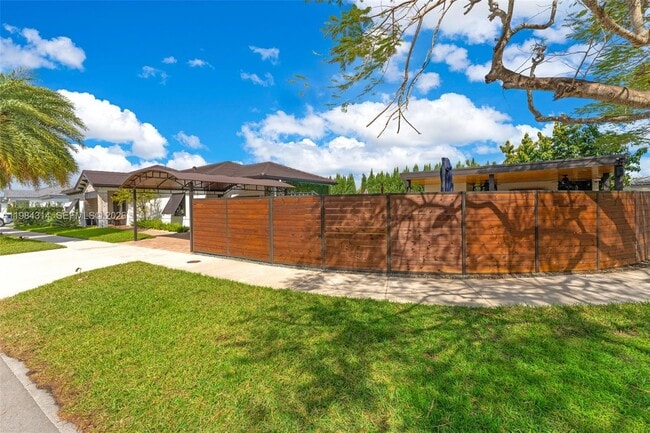 Foto del edificio - 17805 SW 114th Ct