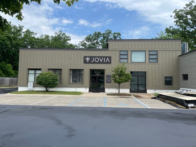 Dunncove Properties - 226 E Sixteenth St
