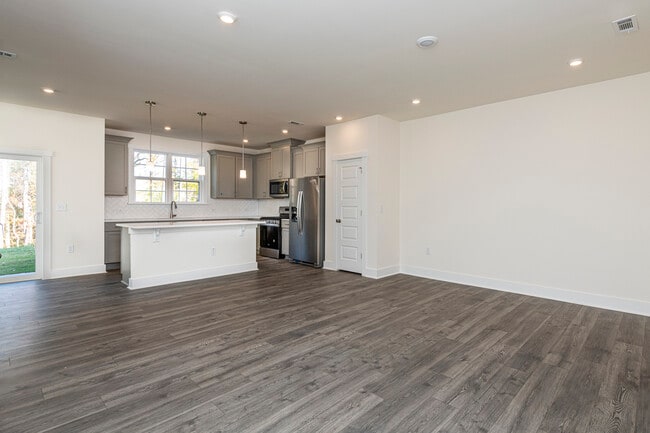 Building Photo - 6906 Doddridge Ln