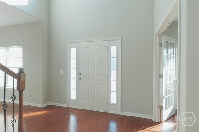 Building Photo - 25 Litchfield Dr