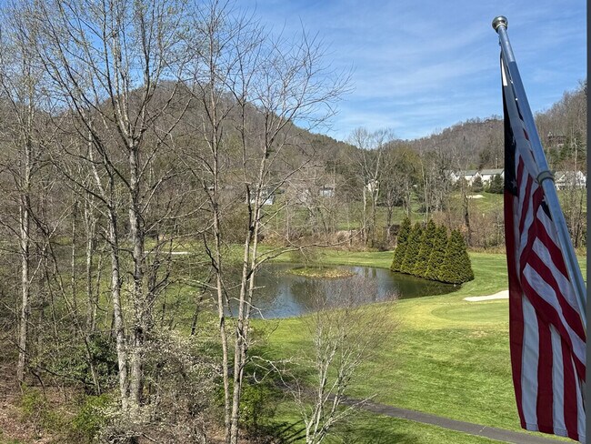 Foto del edificio - 270 Creatwood Trail