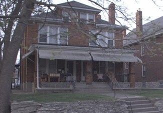 Primary Photo - 196 E 13th 2