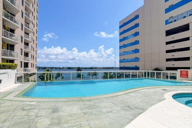 Foto del edificio - 1551 N Flagler Dr