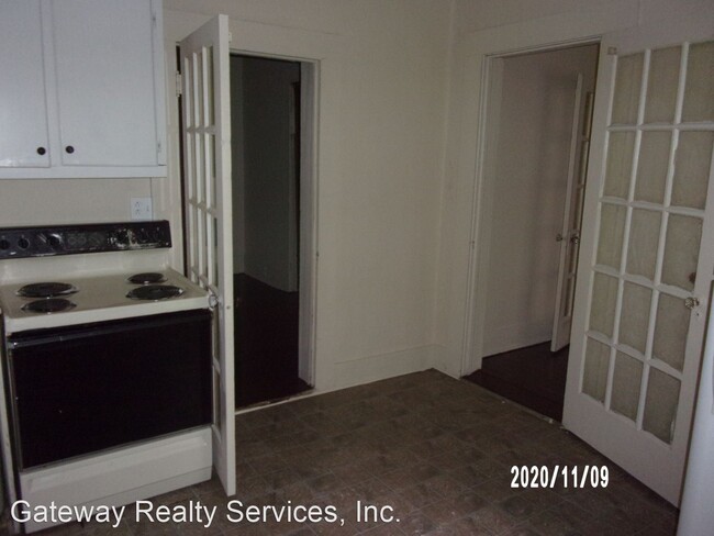Building Photo - 2 br, 1 bath House - 614 A- McDonald St.