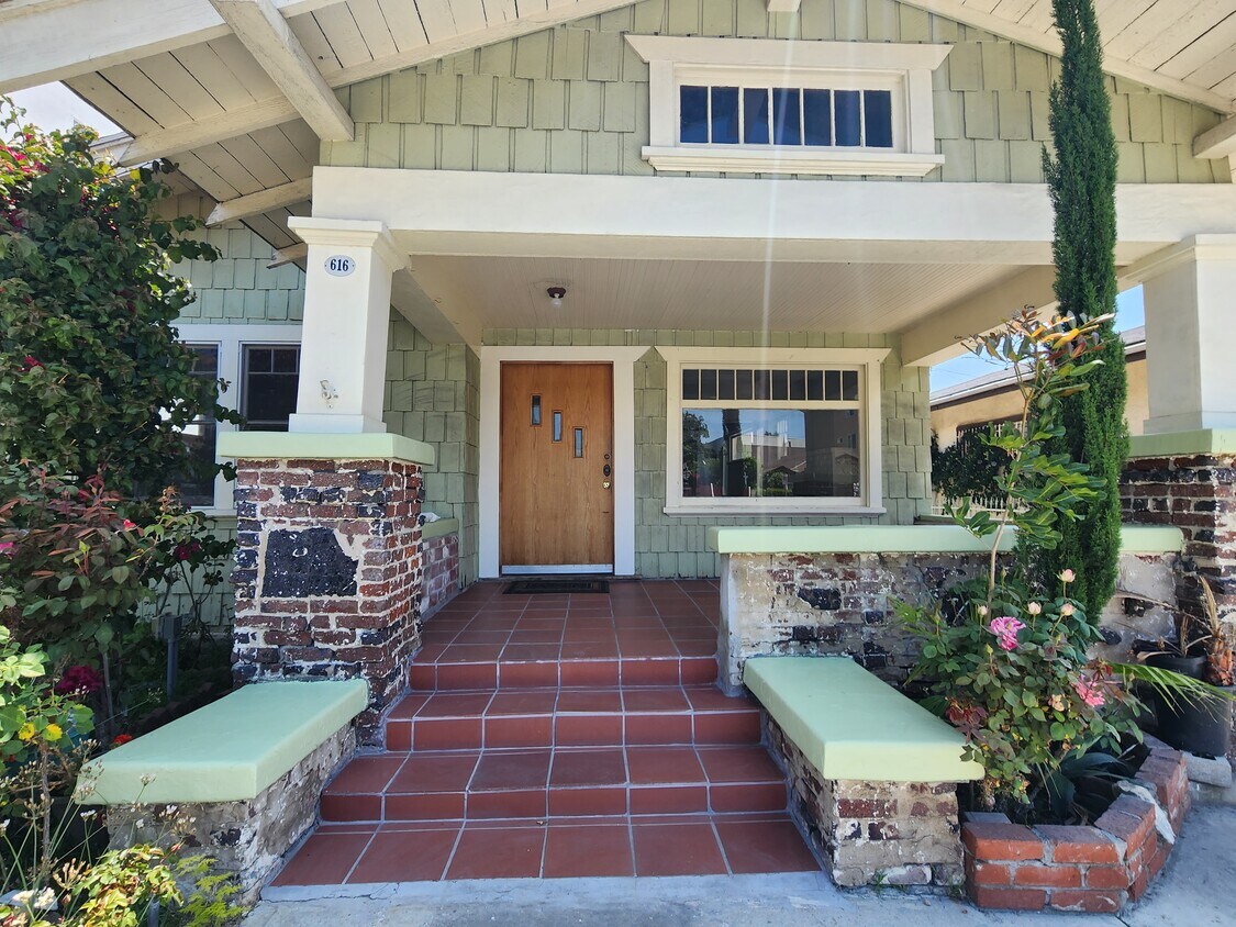616 N Serrano Ave, Los Angeles, CA 90004 House Rental in Los Angeles