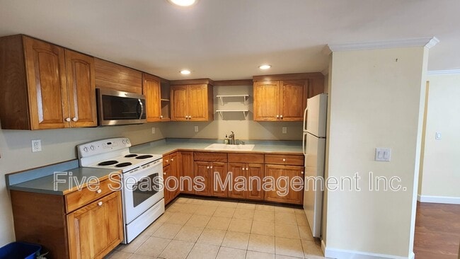 Building Photo - 65-67 Intervale Avenue - 1
