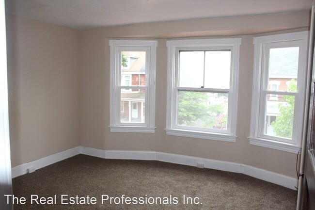 Building Photo - 3 br, 1 bath House - 1007 Queen St.