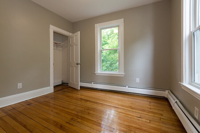 Foto del edificio - 22 Highland Ave