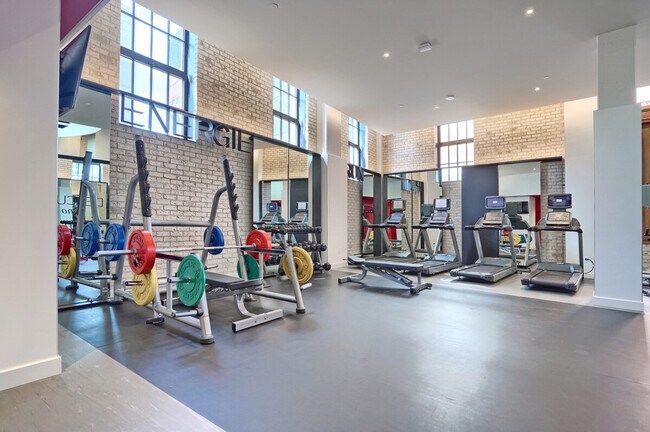 Photo du bâtiment - 1255 Rue Saint-Jacques