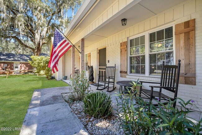 Foto del edificio - 2405 Grinkley Ct