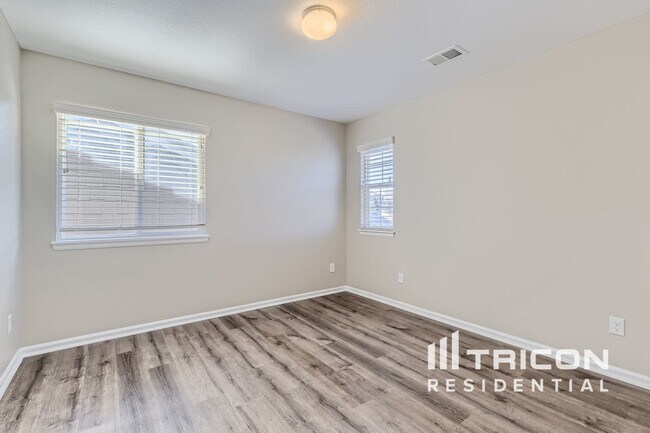 Building Photo - 12182 S Great Plain Way