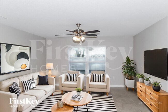 Foto del edificio - 437 Earhart Dr